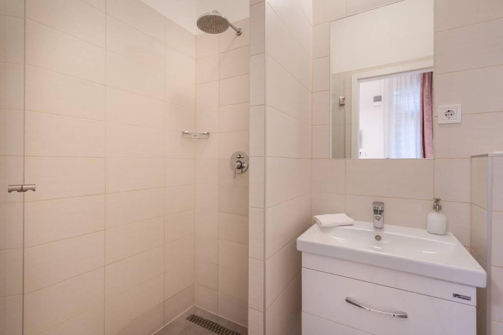 בודפשט Klauzal Garden City Apartments-Studio K22 מראה חיצוני תמונה